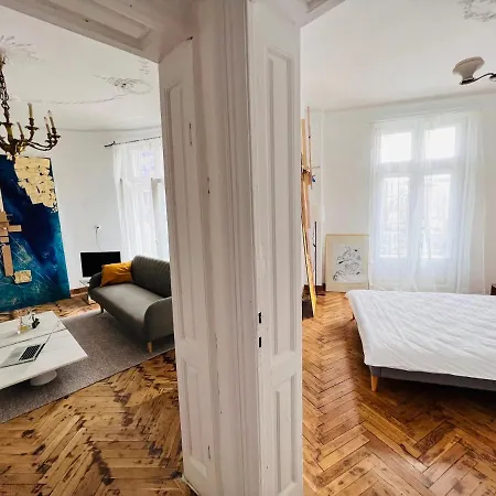 Sada Art Gallery Apartment Bucharest